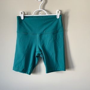 Lululemon wunder train biker shorts